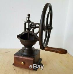 ANT. CAST IRON COFFEE GRINDER PEUGEOT A0 RARE BALANCE MODEL Early 1900's