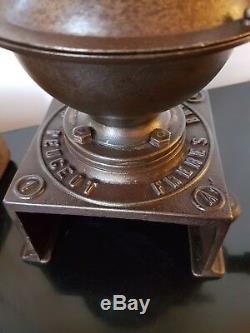 ANTIQUE CAST IRON COFFEE GRINDER BIG A1 PEUGEOT FRERES ex. CONDITION