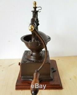ANTIQUE CAST IRON COFFEE GRINDER PEUGEOT A1 Early 1900's BEAUTIFULL CONDITION