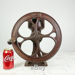 ANTIQUE CAST IRON CORN MILL NO. 1 1/2 MERCANTILE COFFEE BEAN GRINDER Vintage red