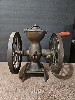 ANTIQUE CHAS PARKER Co. CAST IRON COFFEE GRINDER MILL MERIDEN CONN. 11 3/4