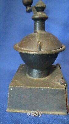 ANTIQUE GRAND UNION TEA Co. COFFEE GRINDER By GRISWOLD