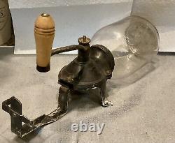 ANTIQUE ORIGINAL ARCADE CRYSTAL No. 3 CAST IRON WALL MOUNT COFFEE GRINDER