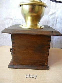 ANTIQUE P & D WOOD TIN HOPPER COFFEE GRINDER Table Box Coffee mill PETER DIENES