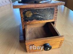 Antique 1800's Sun Manufacturing co. No. 1010 Coffee Mill Grinder. RARE Working