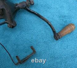 Antique ARCADE 25 Hand Crank Cast Iron Wall Mount Coffee Grinder w Embossed Jar