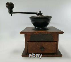 Antique Arcade MFG Co Favorite Mill No 700 Hand Crank Coffee Grinder c. 1900-20