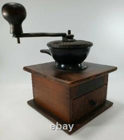 Antique Arcade MFG Co Favorite Mill No 700 Hand Crank Coffee Grinder c. 1900-20