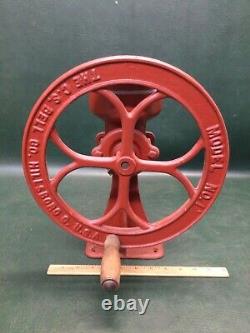 Antique Cast Iron Mill Coffee Grinder C. S. Bell Co. Hillsboro USA Model No. 1