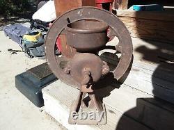 Antique Cast Iron No. 2 Wheel Stand Coffee Grinder Kitchen Country Decor Collect