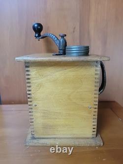 Antique Challenge Coffee Mill 1080 Sun Manufacturer Steel Alloy Buhrs USA READ