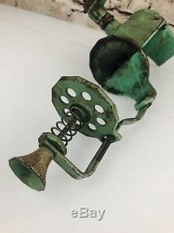 Antique Crystal Arcade No. 4 hand crank coffee grinder RARE original GREEN Catch