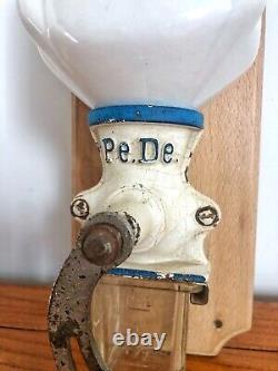 Antique Dutch coffee grinder (Peter Dienes Coffee) from the late 1800s, great co