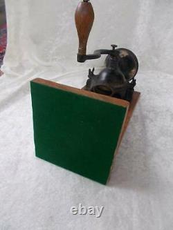 Antique ENTERPRISE COFFEE GRINDER withoriginal catch cup No 00 counter or wall