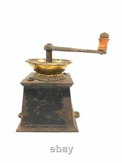 Antique Hilltop Foundry Company Coffee Grinder