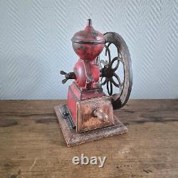 Antique LIE PATENTADO Coffee Grinder Mill Cast-Iron Moulin Molinillo cafe RED