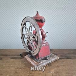 Antique LIE PATENTADO Coffee Grinder Mill Cast-Iron Moulin Molinillo cafe RED