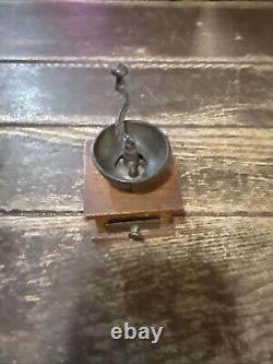 Antique Little Tot Arcade freeport Illinois Coffee Grinder