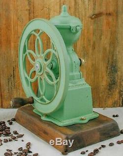 Antique MJF PATENTADO Coffee Grinder Mill Cast-Iron Moulin Molinillo cafe Green