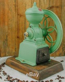 Antique MJF PATENTADO Coffee Grinder Mill Cast-Iron Moulin Molinillo cafe Green