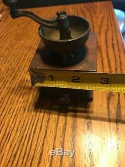 Antique Miniature Sales Sample Coffee Spice Mill Grinder Daisy 867 AC Williams