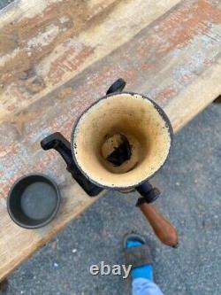 Antique Old Spong & Co. Ltd. Antique Hand Coffee grinder, Douwe egberts Iron