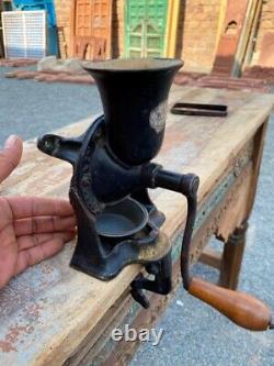 Antique Old Spong & Co. Ltd. Antique Hand Coffee grinder, Douwe egberts Iron