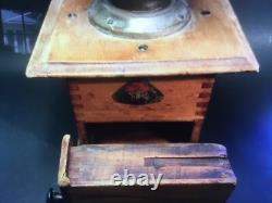 Antique PeDe Dienes Coffee Grinder Rare Well & Cover Design Great Patina c. 1920s