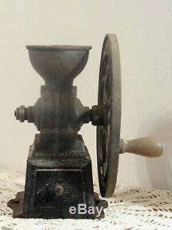Antique Spanish Bistro Bar Coffee Grinder MILL Patentado Original Cast Iron
