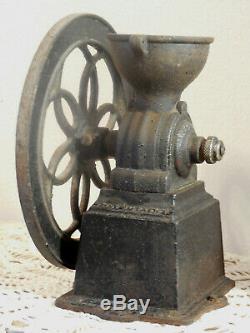 Antique Spanish Bistro Bar Coffee Grinder MILL Patentado Original Cast Iron