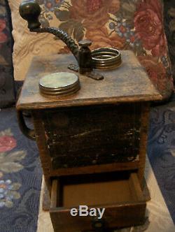 Antique Sun Manufacturing CO. No. 1080. One Pound Coffee Mill Fast Grinder. USA
