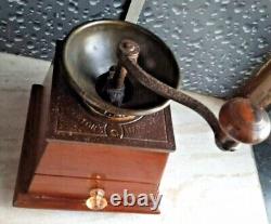 Antique Table Hand Coffee Grinder No. 5 Bruerton's Improved Clark & Co Manufact