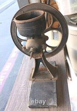 Antique Vintage Cast Iron Coffee / Corn Grinder Grain Mill No. 1 1/2