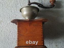 Antique/Vintage PeDe Patentamt Gestutzt Geschmirdet Werk Germany Coffee Grinder