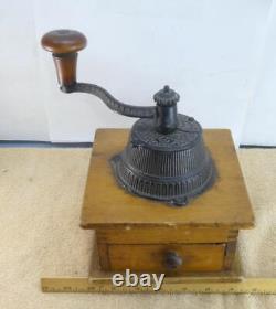 Antique Wooden Ornate Cast Iron Hand Crank Coffee Spice Mill Grinder Table Top