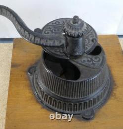 Antique Wooden Ornate Cast Iron Hand Crank Coffee Spice Mill Grinder Table Top