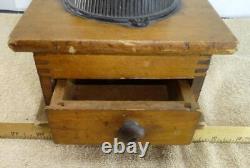 Antique Wooden Ornate Cast Iron Hand Crank Coffee Spice Mill Grinder Table Top