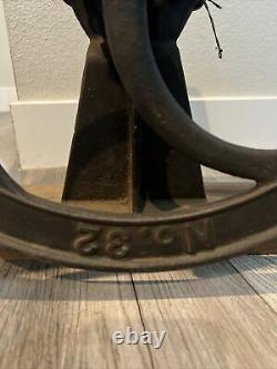 Antique cast iron Single Wheel No. 32 coffee grinder -vintage