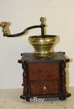 Antique wooden coffee grinder, all original, works fine, mid 19th century