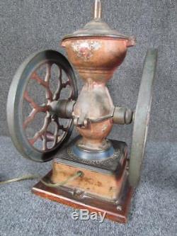 BEAUTIFUL ANTIQUE MINIATURE No. 3000 CHAS. PARKER COFFEE MILL GRINDER, CAST IRON