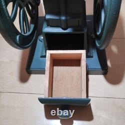 BIRCHLEAF LONDON Antique Coffee Mill Cast iron Manual coffee mill Used