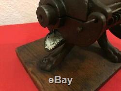 CAST IRON VINTAGE GRINDER MILL GERMAN DRP COFFEE GRAIN SEED SPICES FRUITS L-No. 3