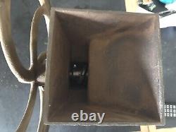 Cast Iron Corn Coffee Grinder No 32 Antique USA