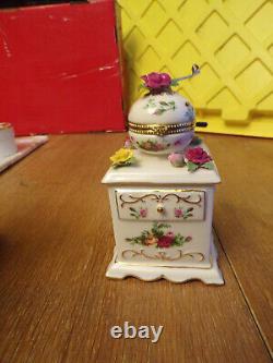 Choice Royal Albert Old Country Roses Misc. Itemstray/ornament/music box/TableC