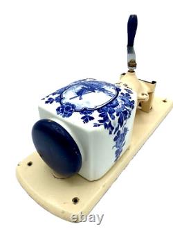 Dutch Delft Wall Coffee Mill PeDe BLUE Grinder Retro Vintage Zassenhaus era RARE