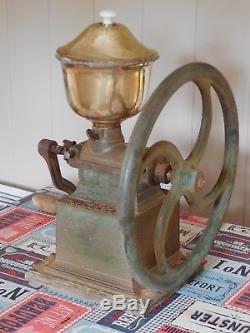 Fab. ANTIQUE FRENCH BISTRO BAR COFFEE GRINDER MILL PEUGEOT FRERES RARE C3 model