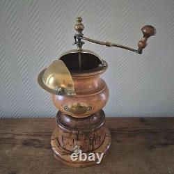 ITALIAN Caffé Coffee Grinder Vintage Mill Moulin Cafe Molinillo Kaffeemuehle