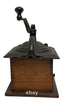 Imperial Arcade Mfg. Co. CF Grinder wood and cast iron in working order Antique