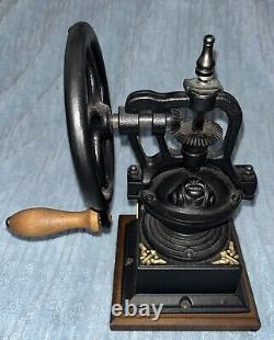 Manual coffee grinder Bean Spice Antique Cast-Iron hand crank vintage retro