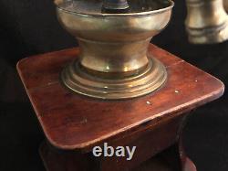 Mill Coffee XIX ° Th Century Wood Bronze Antique French Coffee Grinder